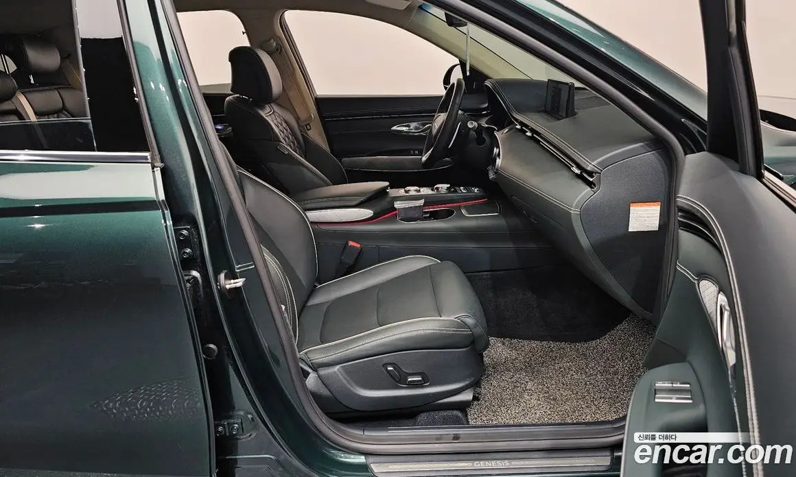 Genesis GV70 2022 0.1 автомат (гидро), фото 15 Genesis GV70 2022 0.1 автомат (гидро), фото 15