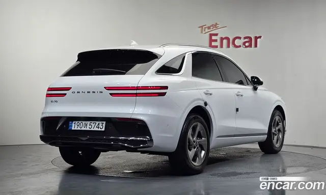 Genesis GV70 2024 2.5 автомат (гидро), миниатюра 2 Genesis GV70 2024 2.5 автомат (гидро), миниатюра 2