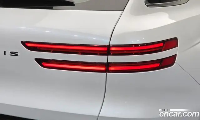 Genesis GV70 2024 2.5 автомат (гидро), миниатюра 9 Genesis GV70 2024 2.5 автомат (гидро), миниатюра 9