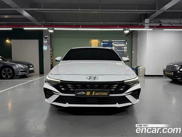 Hyundai Avante 2023 1.6 автомат (гидро), миниатюра 2