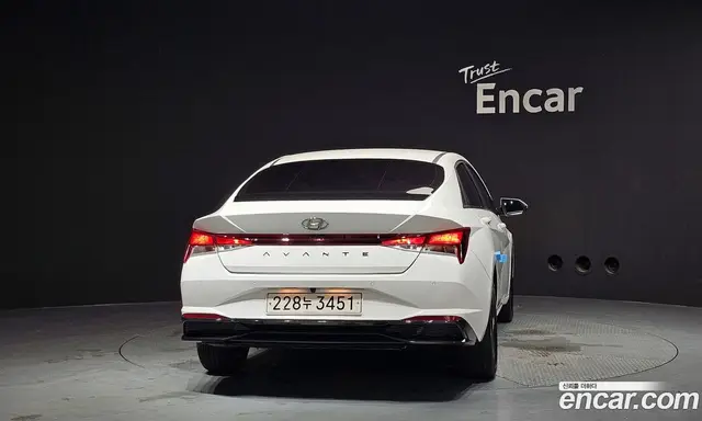 Hyundai Avante 2023 1.6 автомат (гидро), миниатюра 4 Hyundai Avante 2023 1.6 автомат (гидро), миниатюра 4