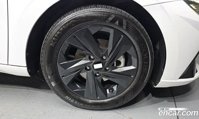 Hyundai Avante 2023 1.6 автомат (гидро), миниатюра 7 Hyundai Avante 2023 1.6 автомат (гидро), миниатюра 7