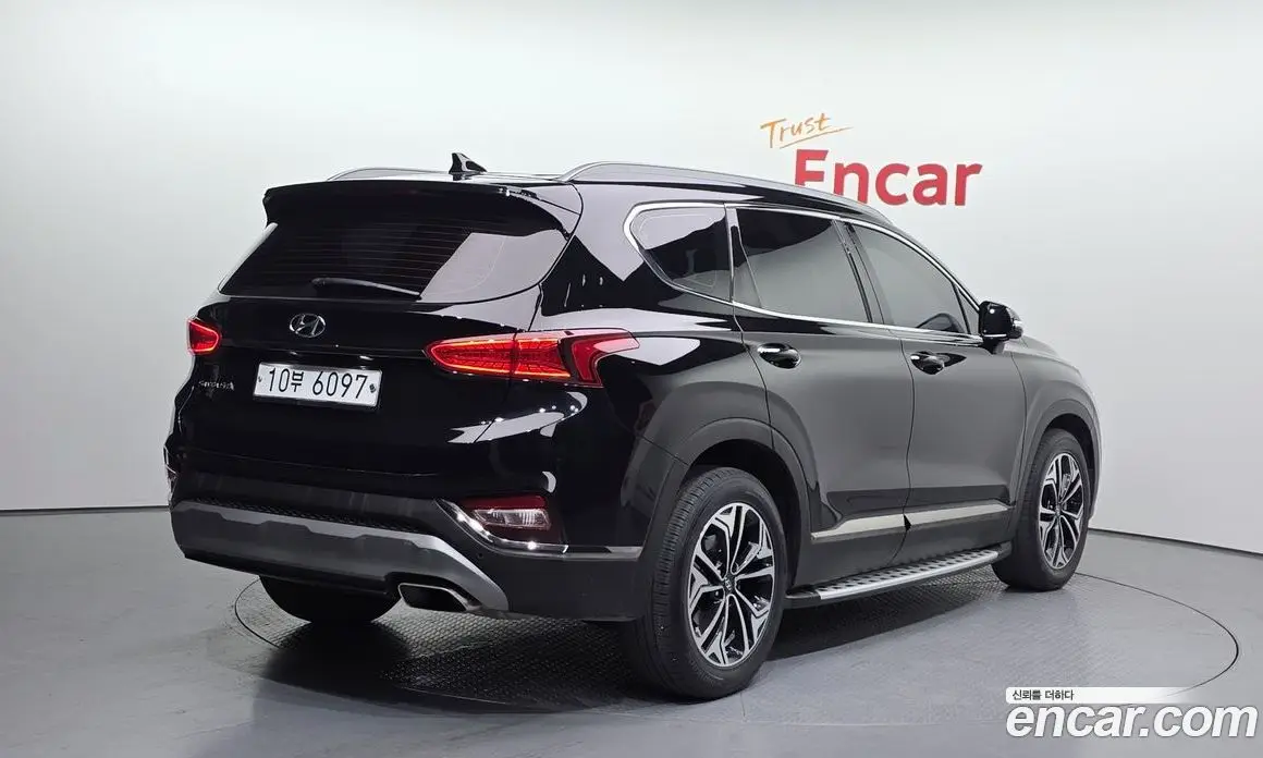 Hyundai Santa Fe 2019 2.0 автомат (гидро), фото 2 Hyundai Santa Fe 2019 2.0 автомат (гидро), фото 2