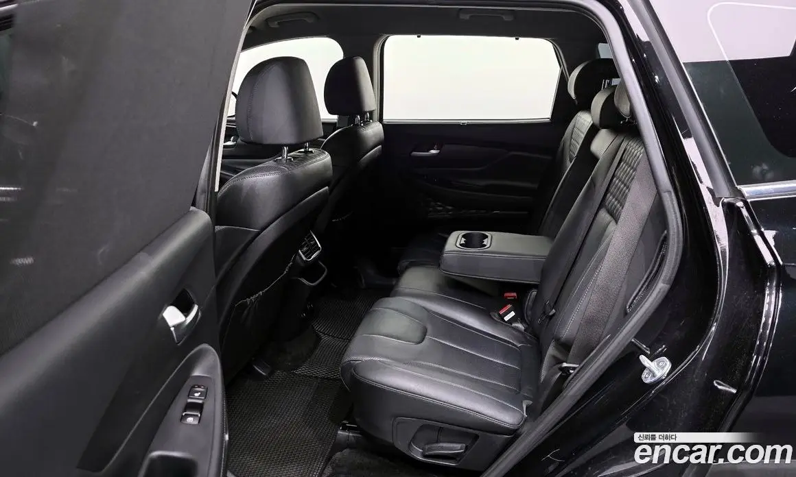 Hyundai Santa Fe 2019 2.0 автомат (гидро), фото 20 Hyundai Santa Fe 2019 2.0 автомат (гидро), фото 20