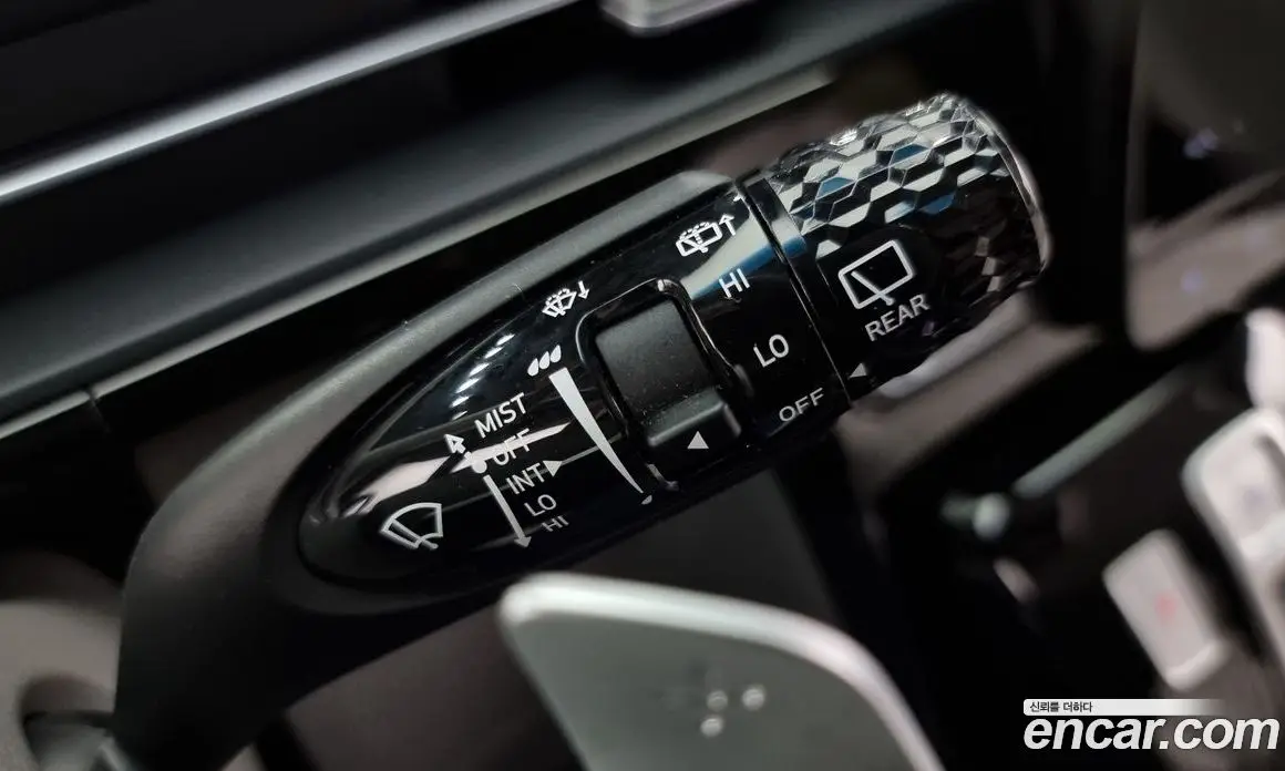 Hyundai Staria 2023 2.2 автомат (гидро), фото 17