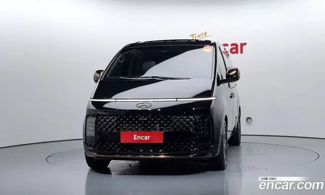 Hyundai Staria 2023 2.2 автомат (гидро), миниатюра 3
