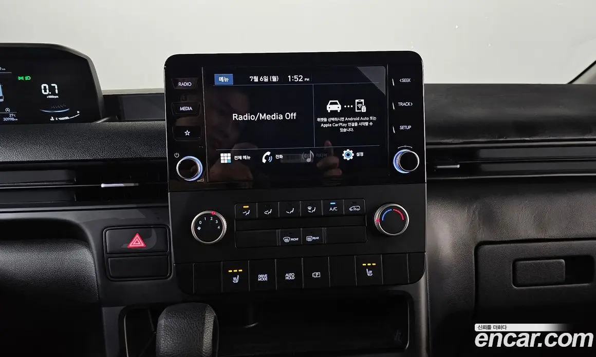 Hyundai Staria 2023 2.2 автомат (гидро), фото 18