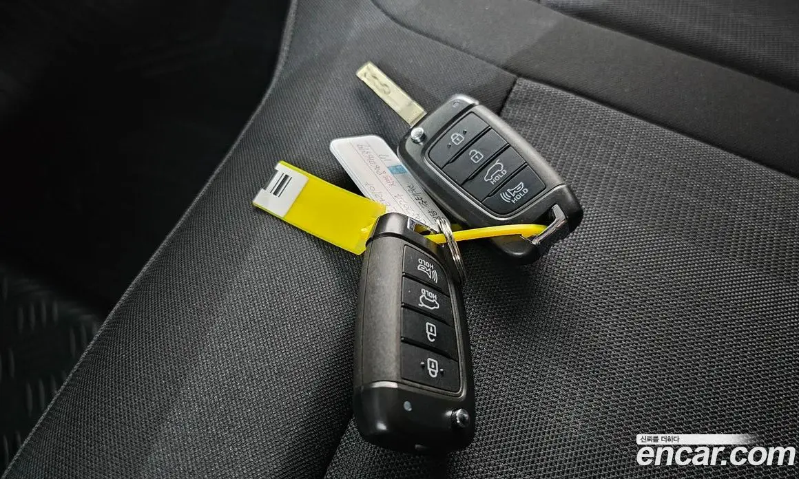 Hyundai Staria 2023 2.2 автомат (гидро), фото 22