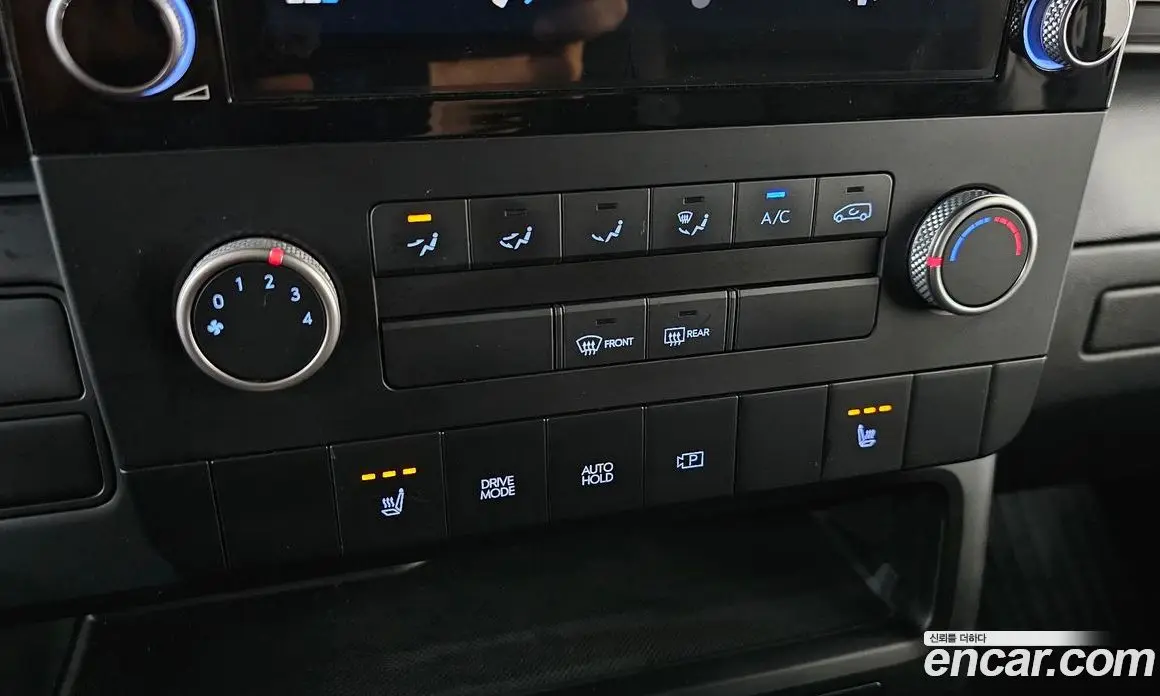 Hyundai Staria 2023 2.2 автомат (гидро), фото 32