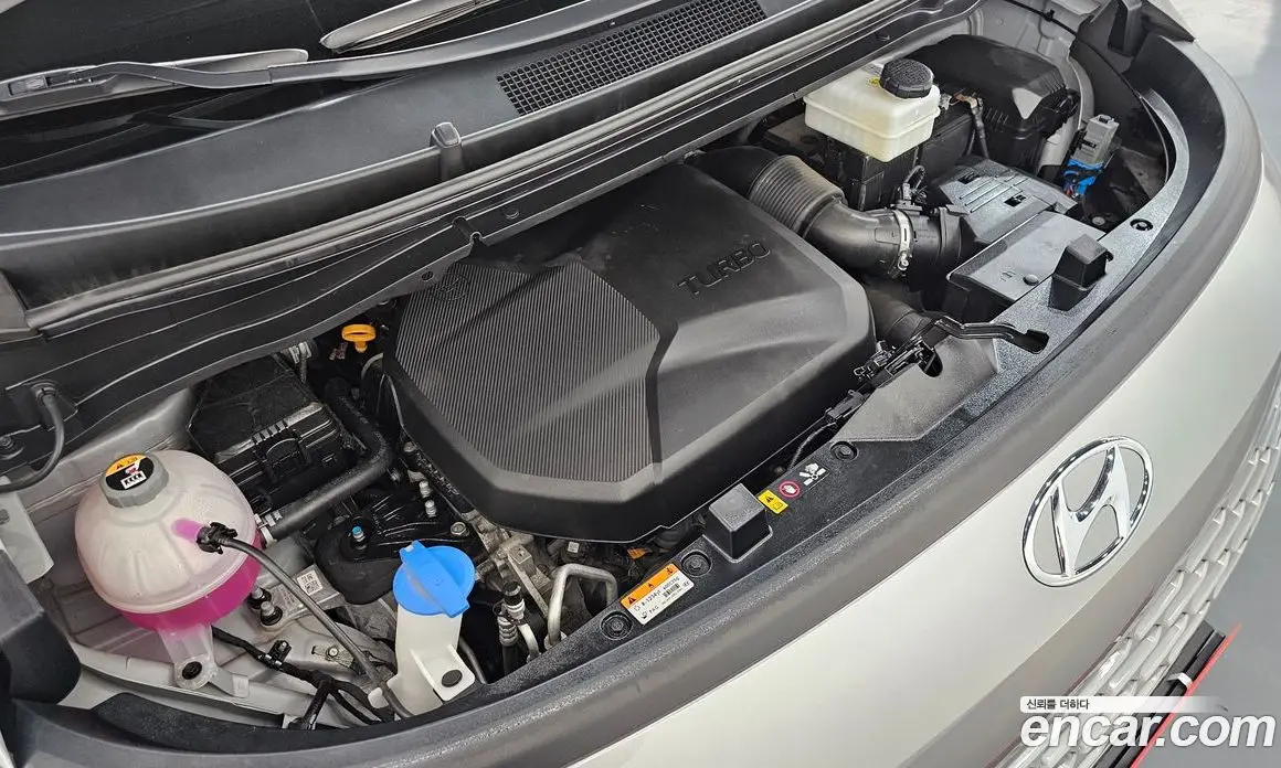 Hyundai Staria 2023 2.2 автомат (гидро), фото 6