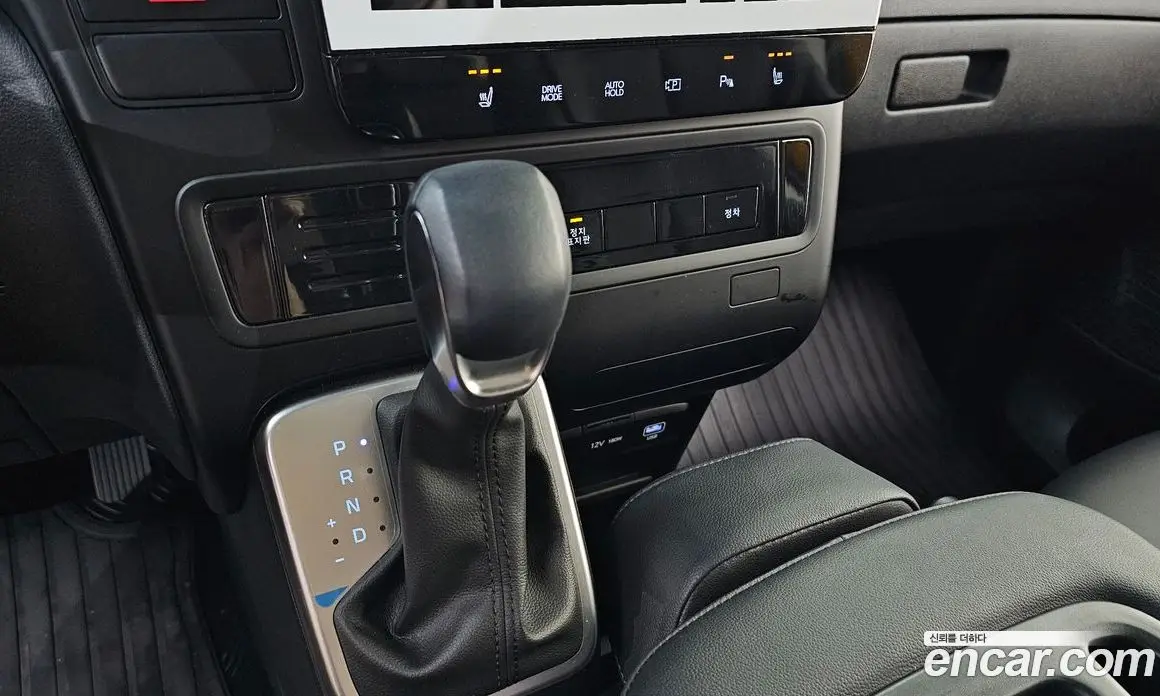Hyundai Staria 2025 3.5 автомат (гидро), фото 9 Hyundai Staria 2025 3.5 автомат (гидро), фото 9