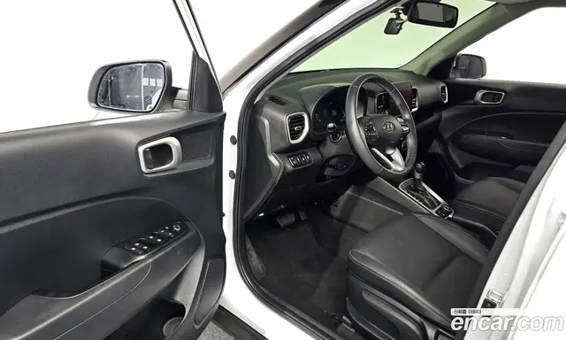 Hyundai Venue 2025 1.6 автомат (гидро), миниатюра 12