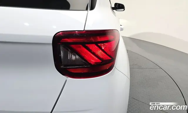 Hyundai Venue 2025 1.6 автомат (гидро), миниатюра 8 Hyundai Venue 2025 1.6 автомат (гидро), миниатюра 8