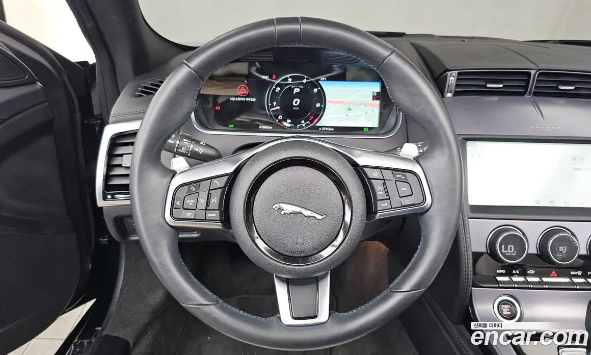 Jaguar F-Type 2022 2.0 автомат (гидро), фото 19 Jaguar F-Type 2022 2.0 автомат (гидро), фото 19