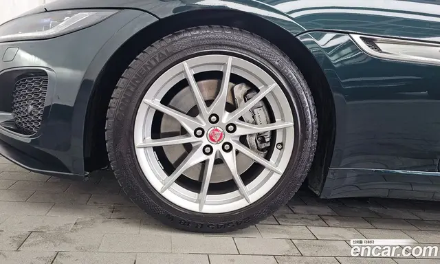 Jaguar F-Type 2022 2.0 автомат (гидро), миниатюра 5 Jaguar F-Type 2022 2.0 автомат (гидро), миниатюра 5
