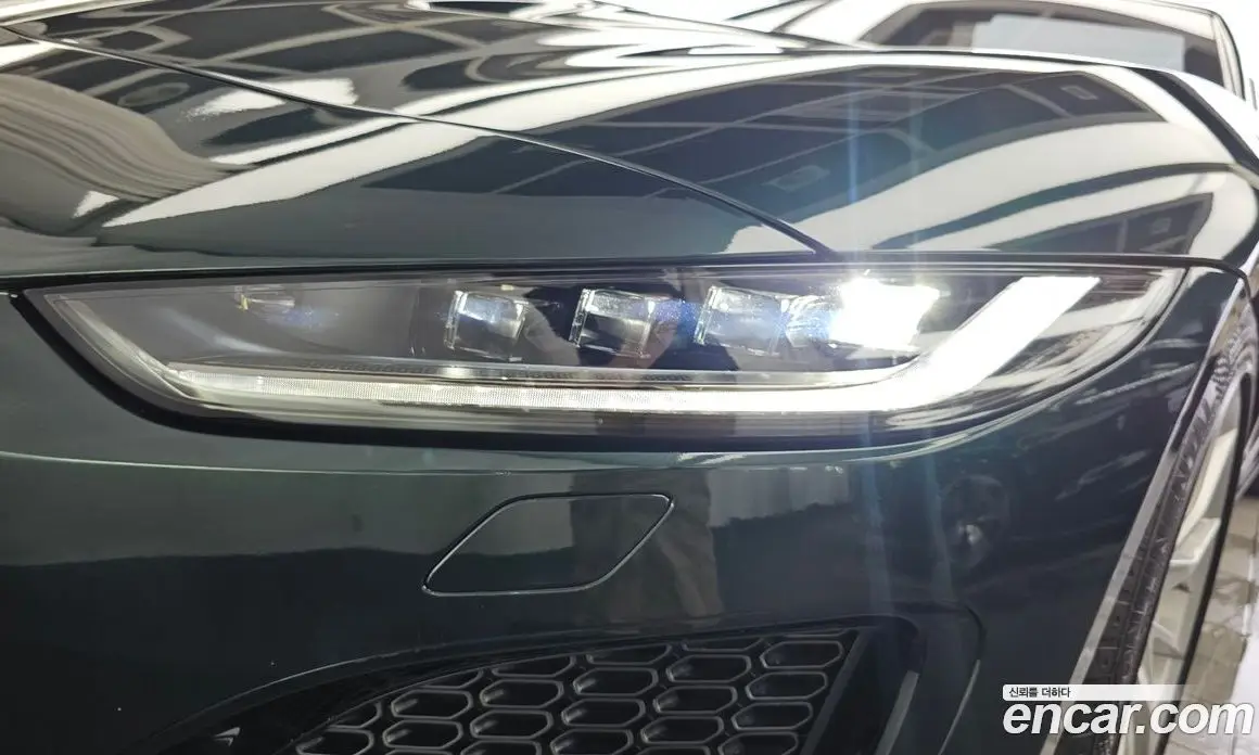 Jaguar F-Type 2022 2.0 автомат (гидро), фото 8 Jaguar F-Type 2022 2.0 автомат (гидро), фото 8