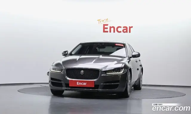 Jaguar XE 2019 2.0 автомат (гидро), миниатюра 2 Jaguar XE 2019 2.0 автомат (гидро), миниатюра 2