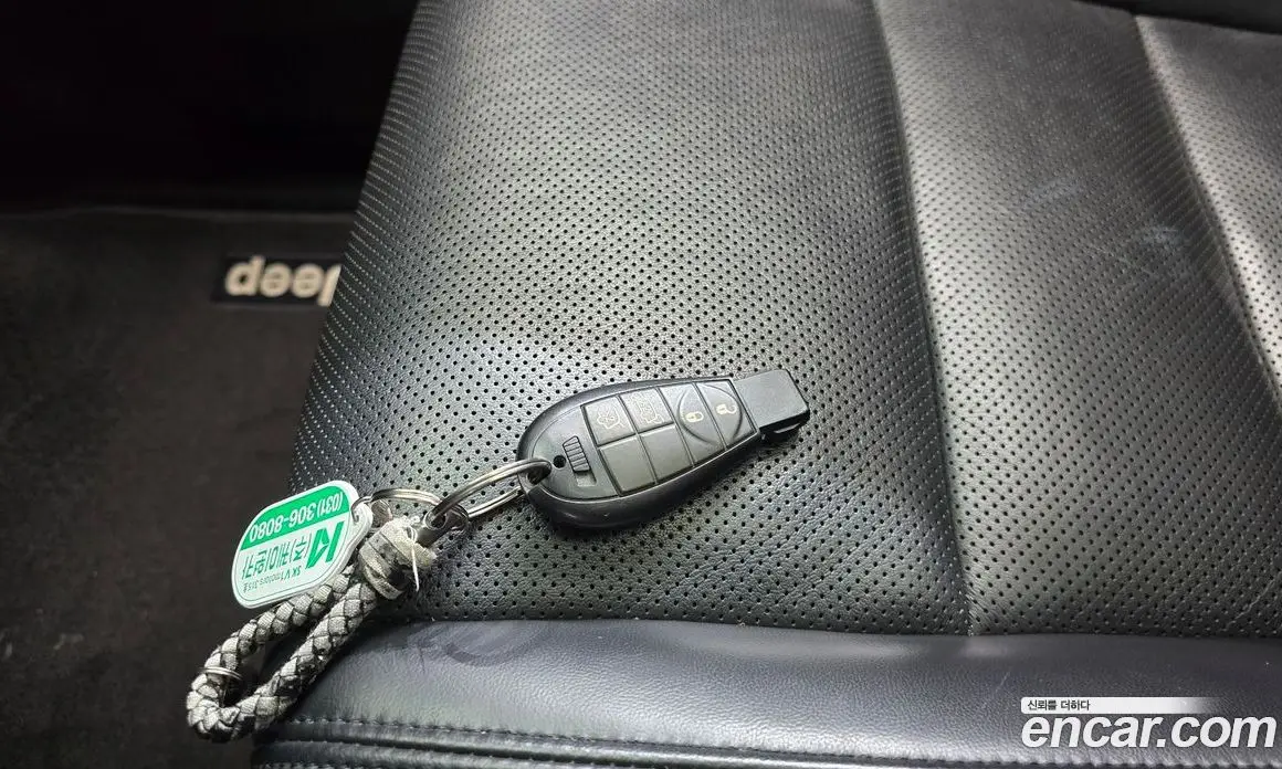 Jeep Cherokee 2010 3.6 автомат (гидро), фото 17