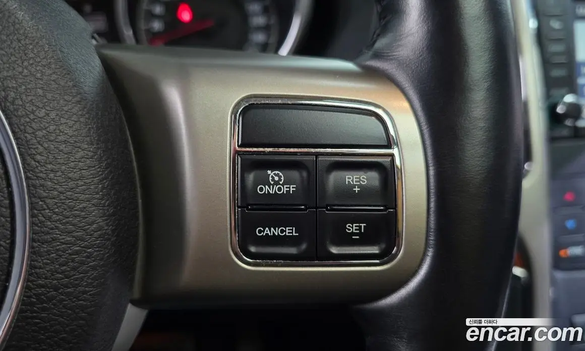 Jeep Cherokee 2010 3.6 автомат (гидро), фото 18