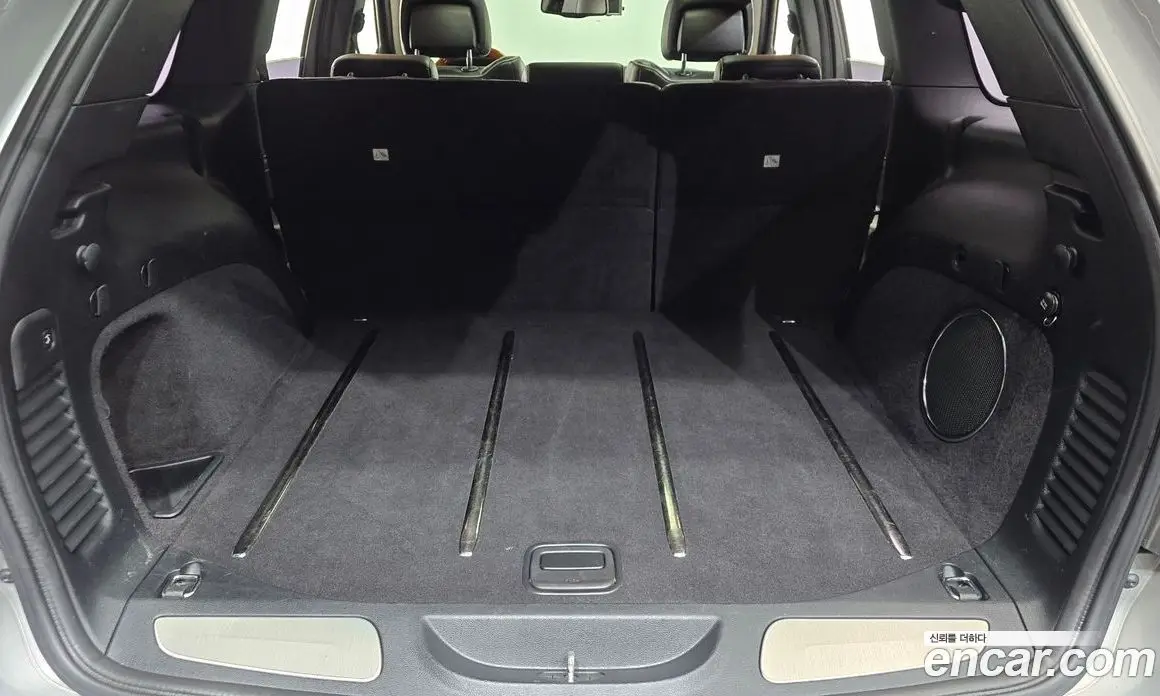 Jeep Cherokee 2010 3.6 автомат (гидро), фото 20