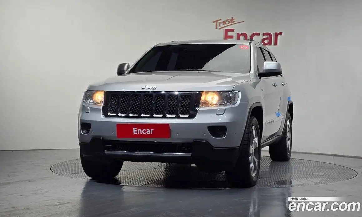 Jeep Cherokee 2010 3.6 автомат (гидро), фото 3
