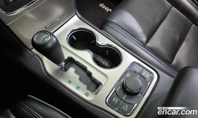 Jeep Cherokee 2010 3.6 автомат (гидро), миниатюра 9
