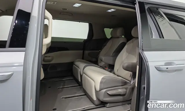 Kia Carnival 2025 3.5 автомат (гидро), миниатюра 11 Kia Carnival 2025 3.5 автомат (гидро), миниатюра 11