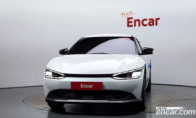 Kia EV6 2022 0.1 автомат (гидро), миниатюра 3