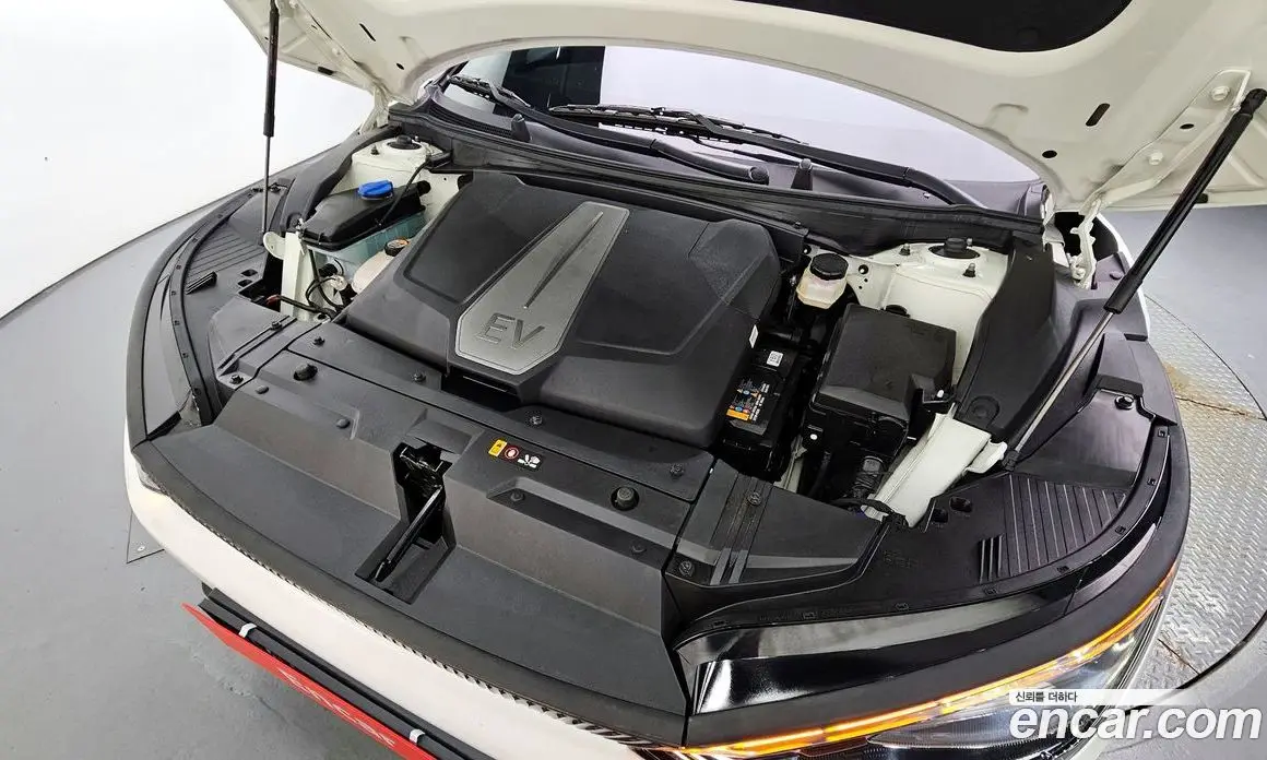 Kia EV6 2022 0.1 автомат (гидро), фото 6