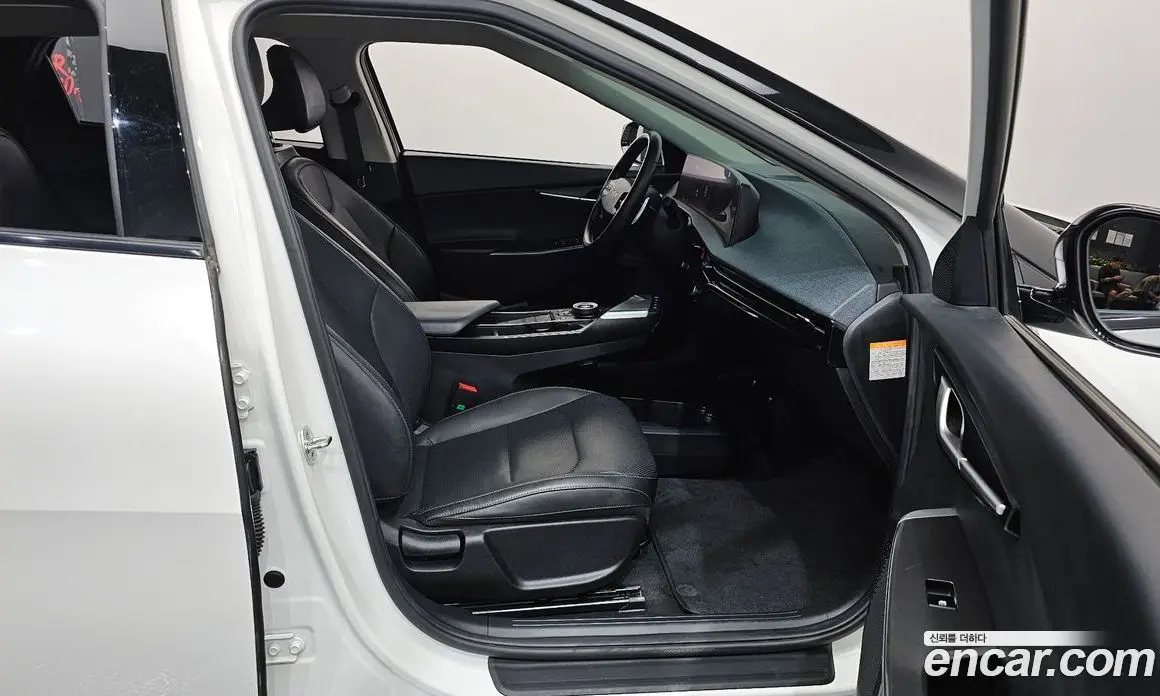 Kia EV6 2022 0.1 автомат (гидро), фото 16 Kia EV6 2022 0.1 автомат (гидро), фото 16