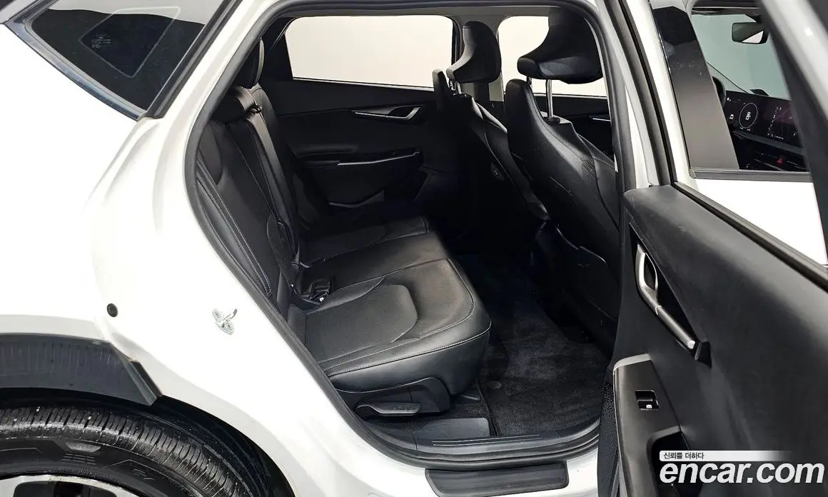 Kia EV6 2022 0.1 автомат (гидро), фото 17 Kia EV6 2022 0.1 автомат (гидро), фото 17