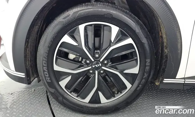 Kia EV6 2022 0.1 автомат (гидро), миниатюра 5 Kia EV6 2022 0.1 автомат (гидро), миниатюра 5