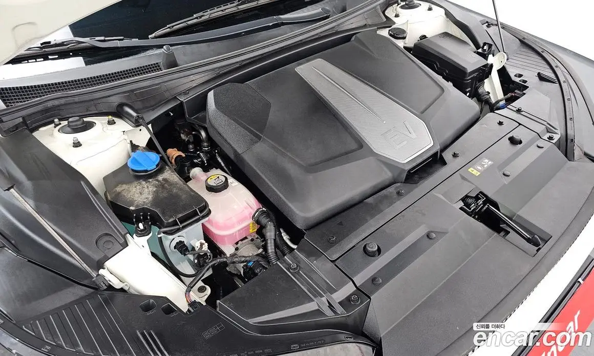 Kia EV6 2022 0.1 автомат (гидро), фото 6 Kia EV6 2022 0.1 автомат (гидро), фото 6