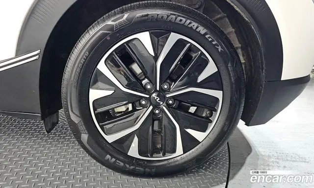 Kia EV6 2022 0.1 автомат (гидро), миниатюра 7 Kia EV6 2022 0.1 автомат (гидро), миниатюра 7