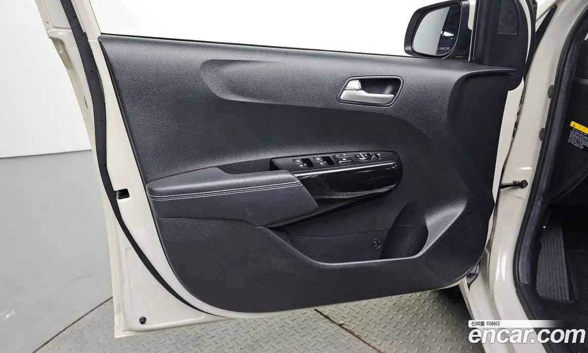 Kia Morning 2017 1.0 автомат (гидро), фото 14 Kia Morning 2017 1.0 автомат (гидро), фото 14