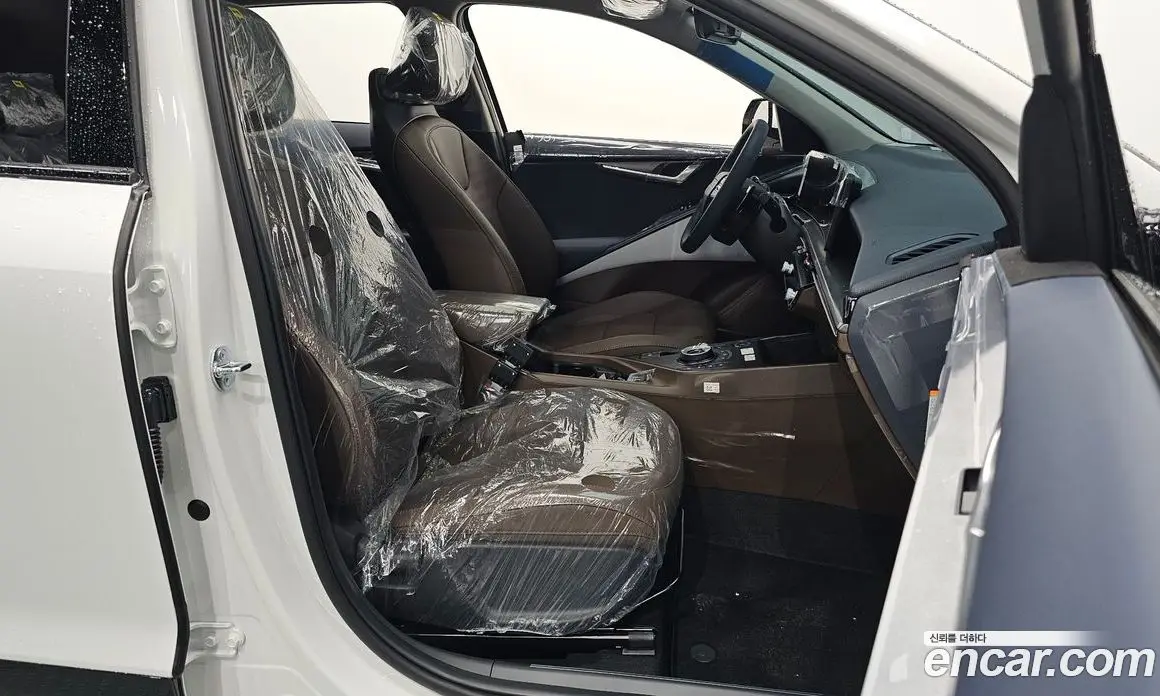 Kia Niro 2026 1.6 автомат (гидро), фото 13 Kia Niro 2026 1.6 автомат (гидро), фото 13