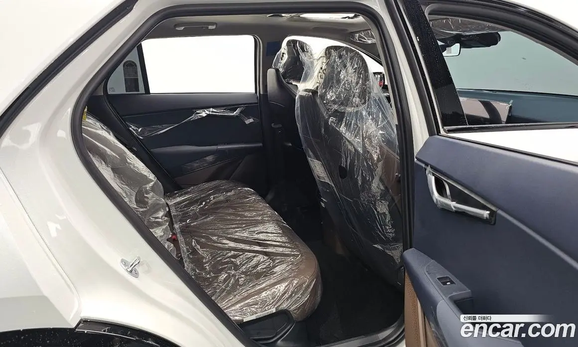 Kia Niro 2026 1.6 автомат (гидро), фото 16 Kia Niro 2026 1.6 автомат (гидро), фото 16