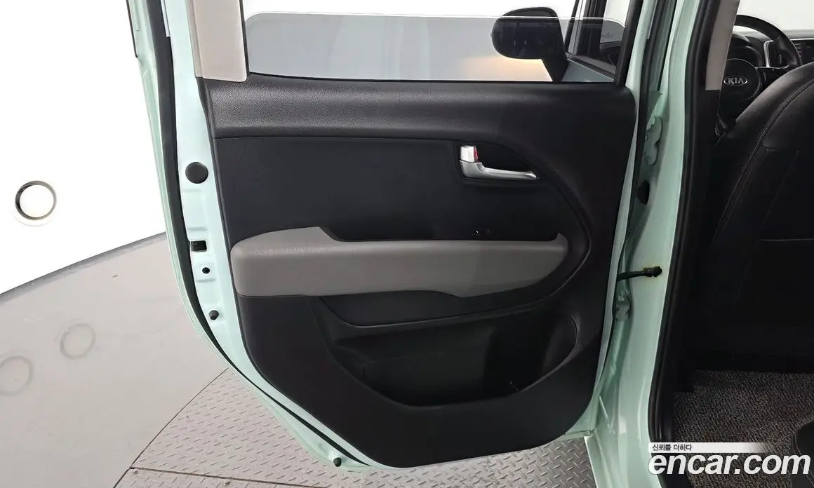 Kia Ray 2020 1.0 автомат (гидро), фото 15