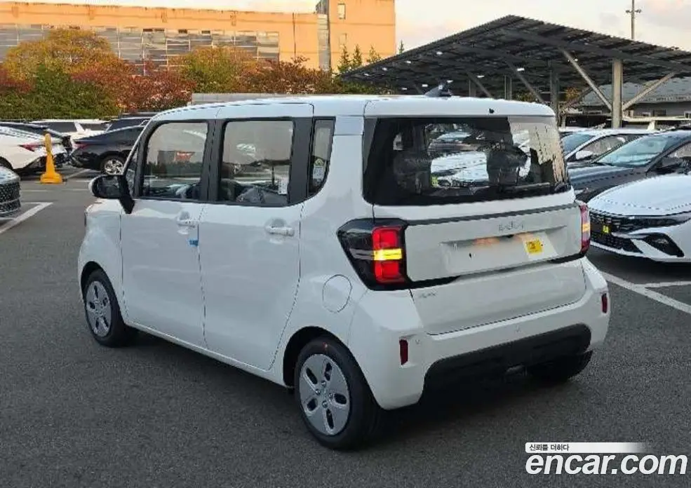 Kia Ray 2025 1.0 автомат (гидро), фото 9