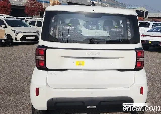 Kia Ray 2025 1.0 автомат (гидро), миниатюра 3 Kia Ray 2025 1.0 автомат (гидро), миниатюра 3