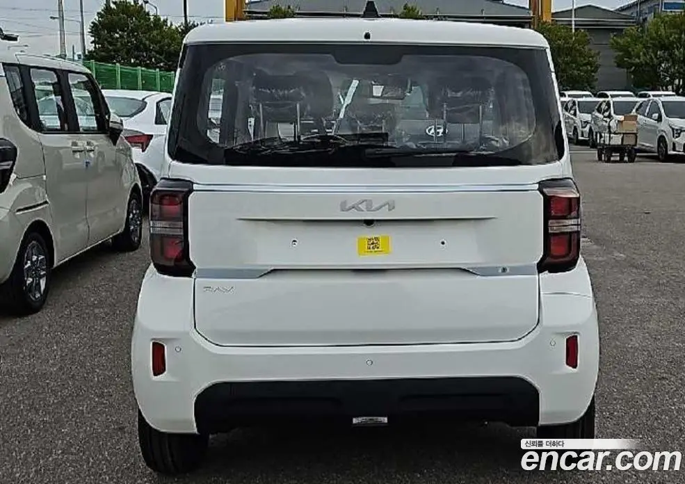 Kia Ray 2025 1.0 автомат (гидро), фото 3 Kia Ray 2025 1.0 автомат (гидро), фото 3