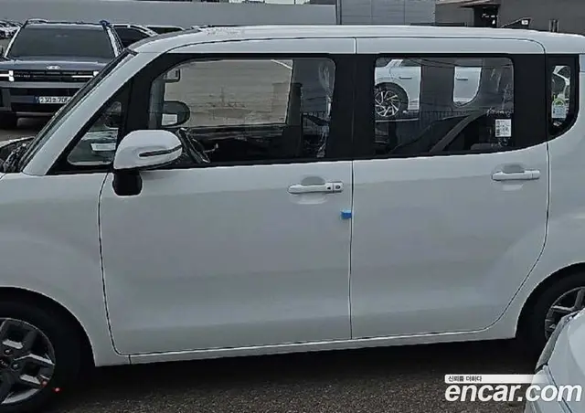 Kia Ray 2025 1.0 автомат (гидро), миниатюра 5 Kia Ray 2025 1.0 автомат (гидро), миниатюра 5