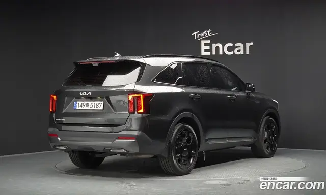 Kia Sorento 2023 2.5 автомат (гидро), миниатюра 1 Kia Sorento 2023 2.5 автомат (гидро), миниатюра 1