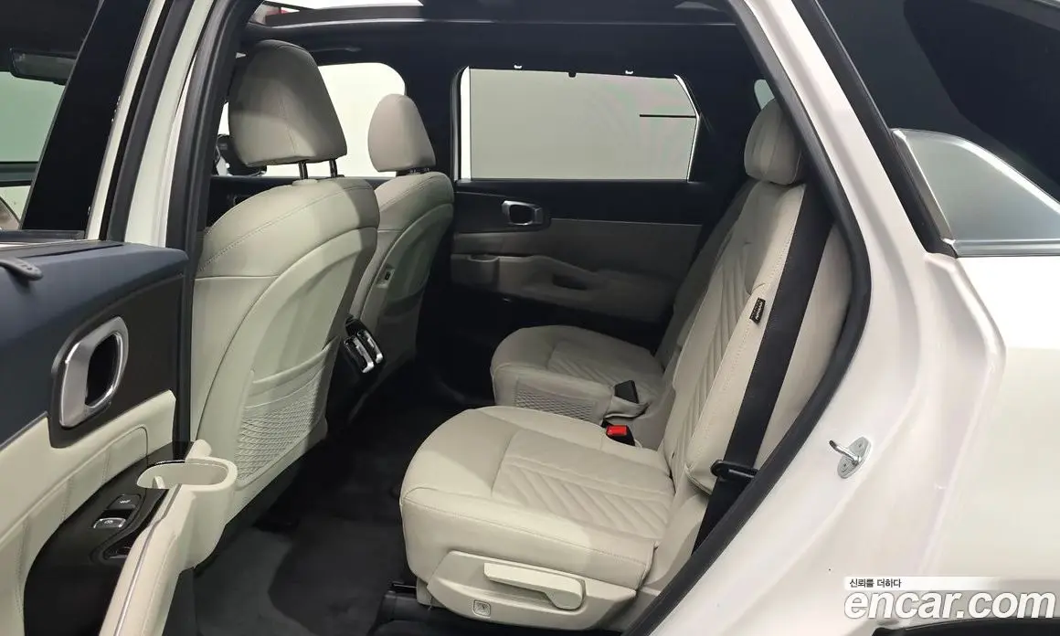 Kia Sorento 2024 1.6 автомат (гидро), фото 17 Kia Sorento 2024 1.6 автомат (гидро), фото 17