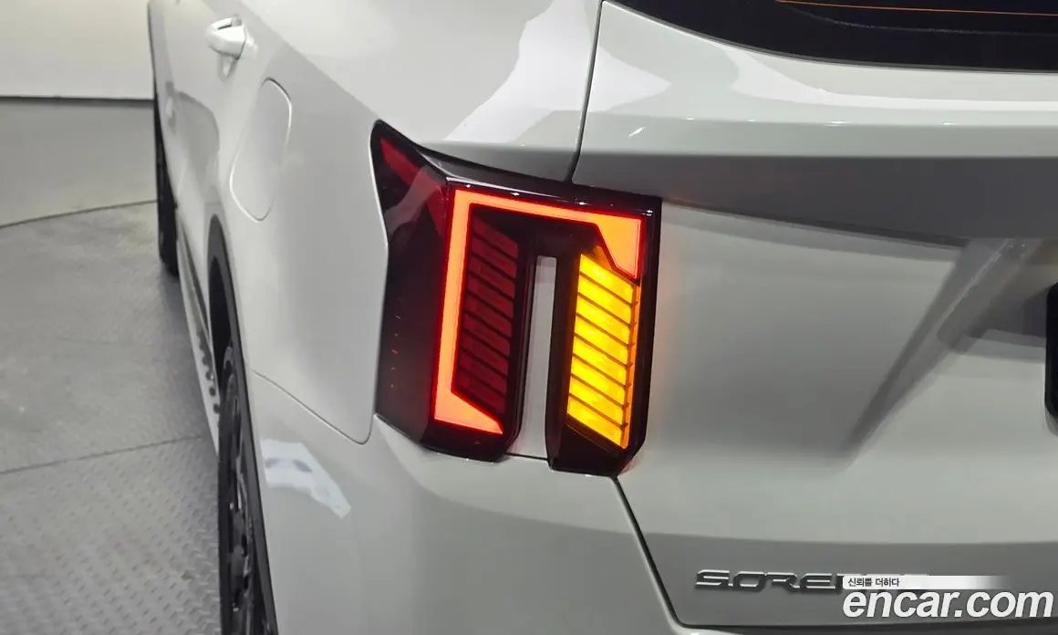 Kia Sorento 2024 1.6 автомат (гидро), фото 9 Kia Sorento 2024 1.6 автомат (гидро), фото 9