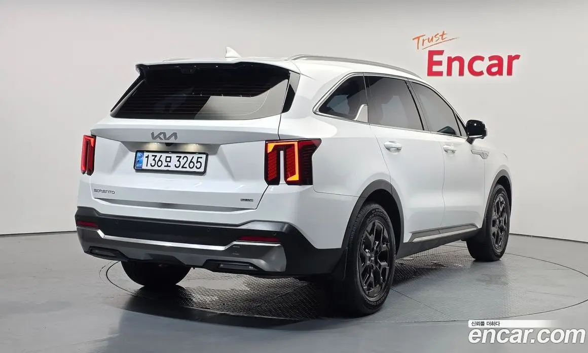 Kia Sorento 2024 1.6 автомат (гидро), фото 2 Kia Sorento 2024 1.6 автомат (гидро), фото 2