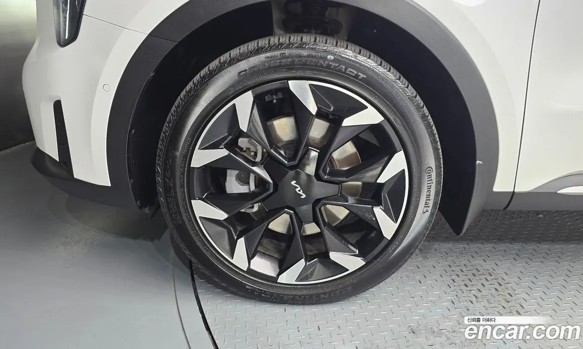 Kia Sorento 2024 2.5 автомат (гидро), фото 5 Kia Sorento 2024 2.5 автомат (гидро), фото 5