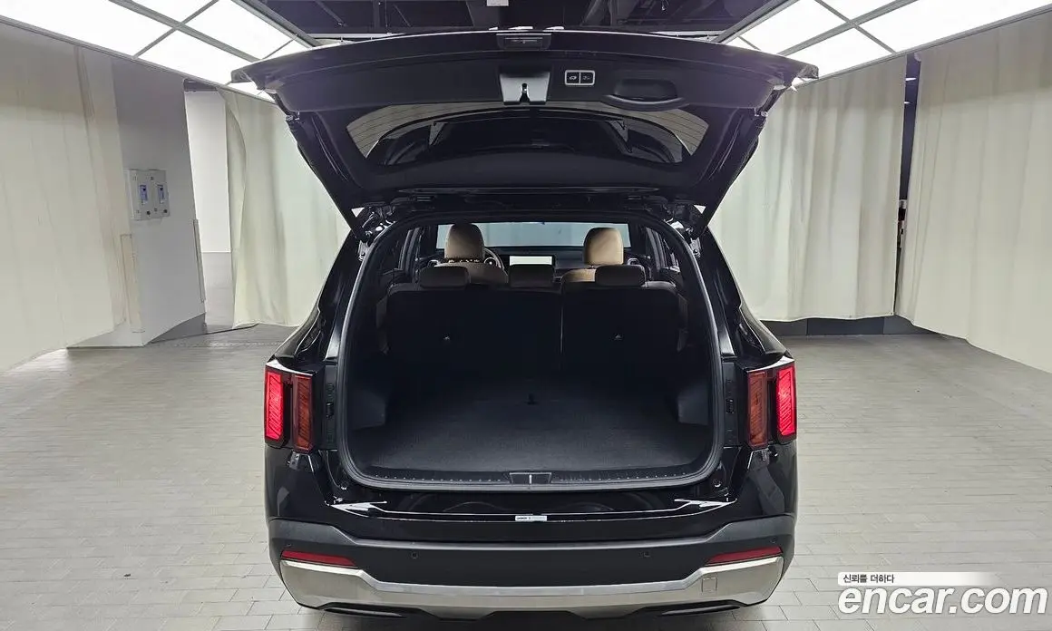 Kia Sorento 2025 2.5 автомат (гидро), фото 24 Kia Sorento 2025 2.5 автомат (гидро), фото 24