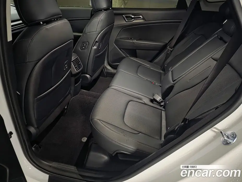 Kia Sportage 2025 1.6 автомат (гидро), фото 15 Kia Sportage 2025 1.6 автомат (гидро), фото 15