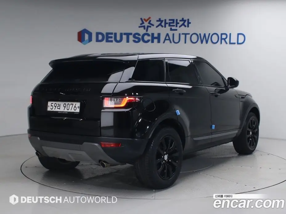 Land Rover Range Rover Evoque 2017 2.0 автомат (гидро), фото 2 Land Rover Range Rover Evoque 2017 2.0 автомат (гидро), фото 2